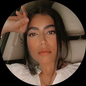 Meet your Posher, Aliza